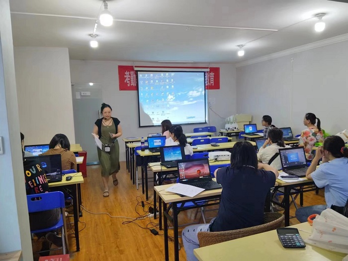 贵阳翰飞会计实操培训.jpg